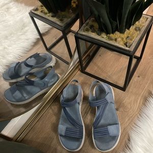 Comfortable Walking Sandals size 9 - Blue